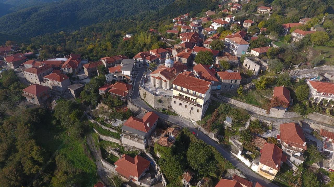 Hotel Isaraiko Spiti Agia Theodora Isaris Zewnętrze zdjęcie