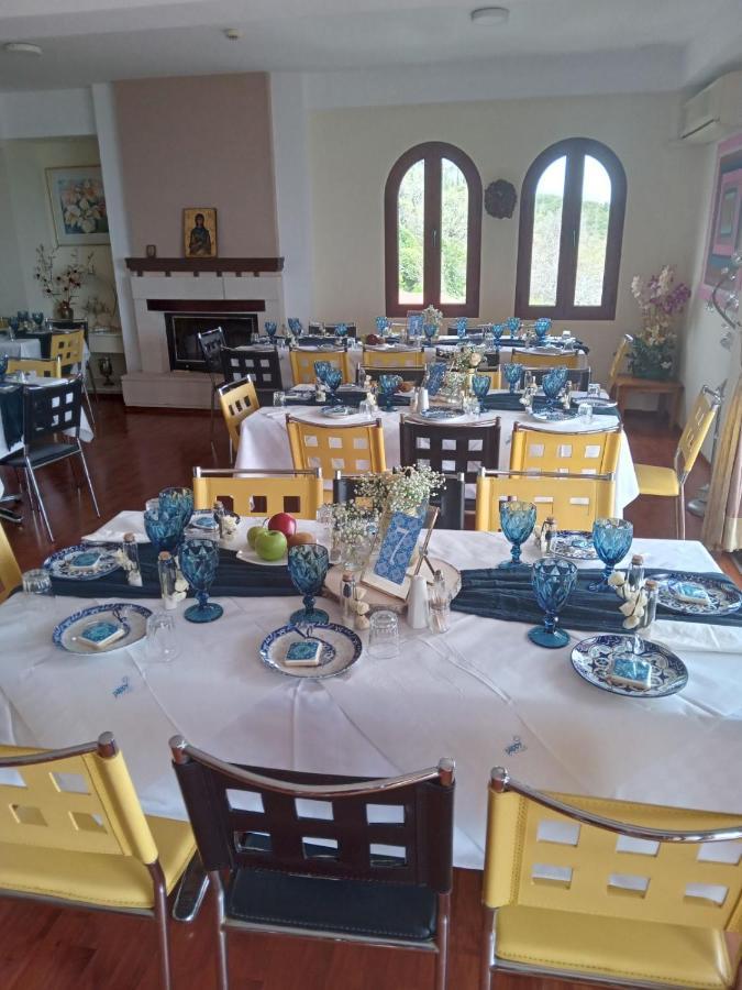 Hotel Isaraiko Spiti Agia Theodora Isaris Zewnętrze zdjęcie